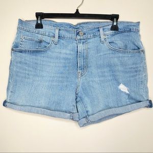 NWOT Levi’s Mid Length Destructed Jean Shorts